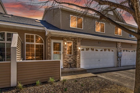 Townhouse For Sale - 11265 16th Street<br/> Saint Michael, MN 55376