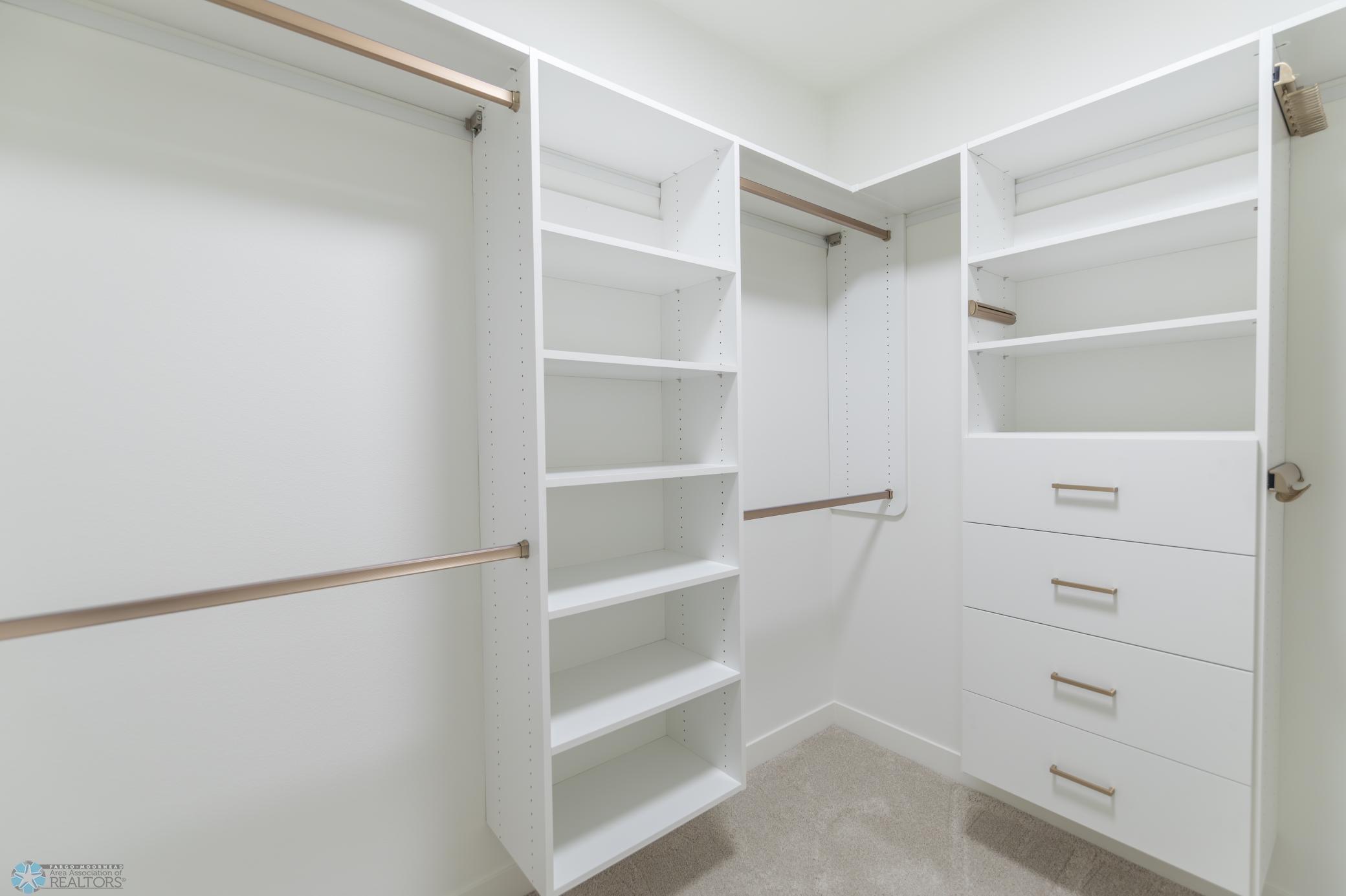 West Fargo, North Dakota 58078, United States, 3 Bedrooms Bedrooms, ,3 BathroomsBathrooms,Residential,Active,87135