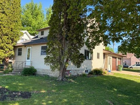 Homes For Sale - 210 Front Street<br/> Murray County, Fulda, MN 56131