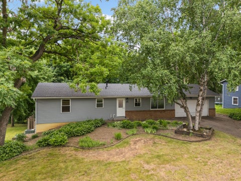 Homes For Sale - 18993 Jordan Trail<br/> Lakeville, MN 55044