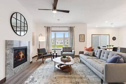 Townhouse For Sale - 22055 Brenly Way<br/> Hennepin County, Rogers, MN 55374