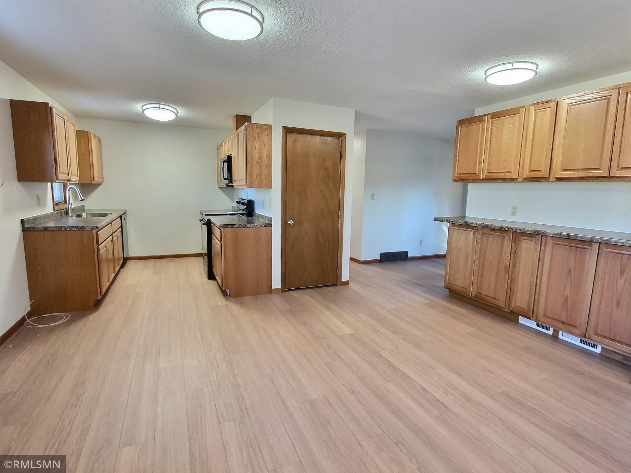 3633 County Road 115, Saint Augusta, Minnesota image 8
