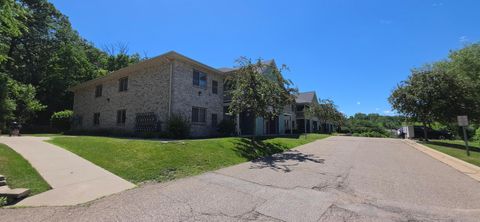 Condo For Sale - 1917 Deerhaven Lane<br/> Rochester, MN 55906