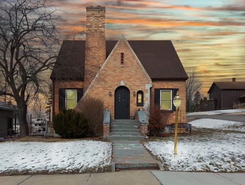 Homes For Sale - 146 Maple Street<br/> Glenwood City, WI 54013