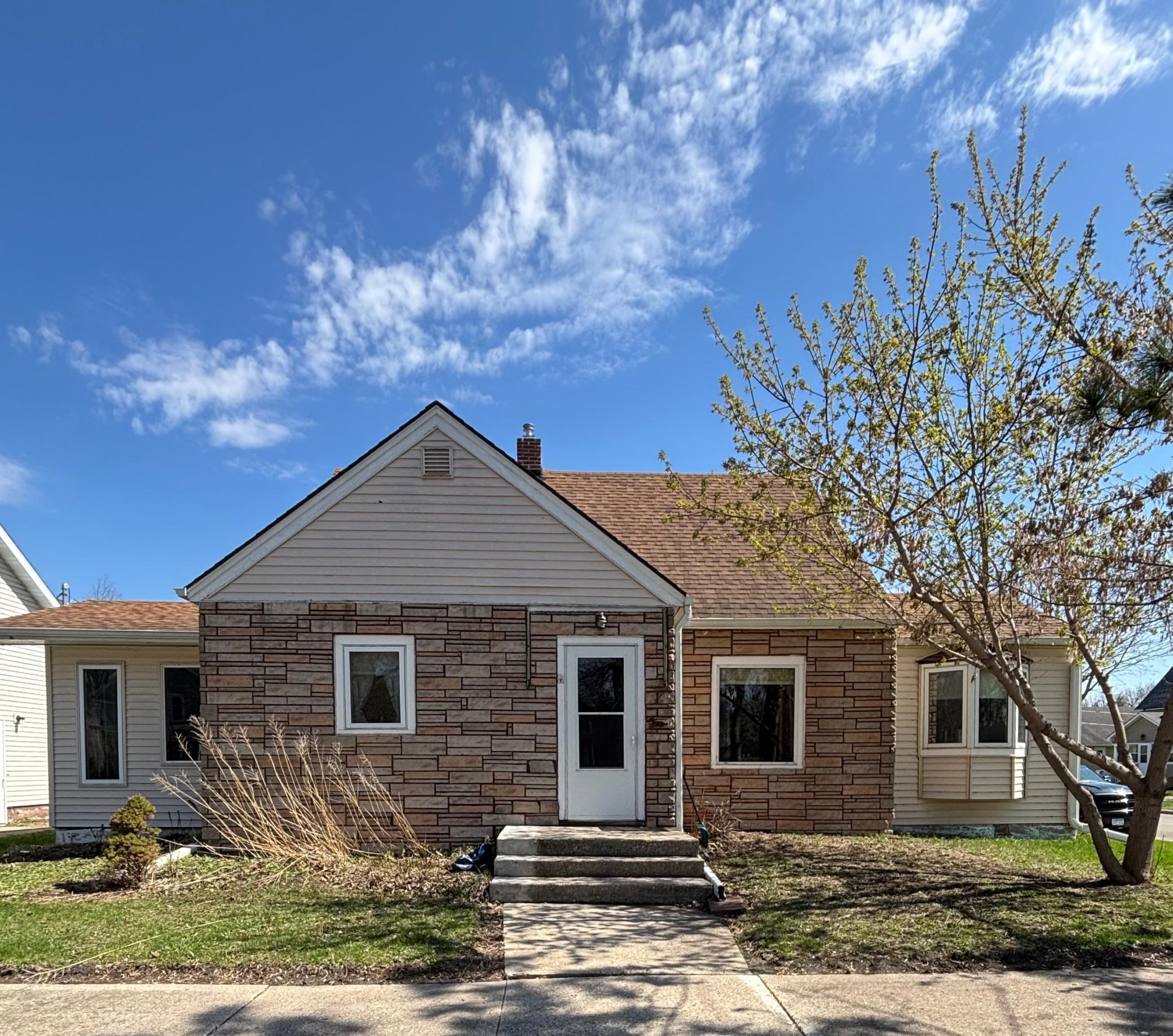 511 W 7th Street, Morris, Minnesota image 1