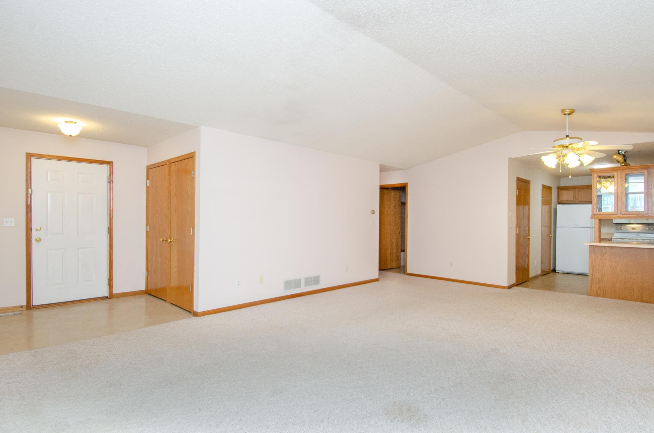 5592 Kalland Avenue, Albertville, Minnesota image 11