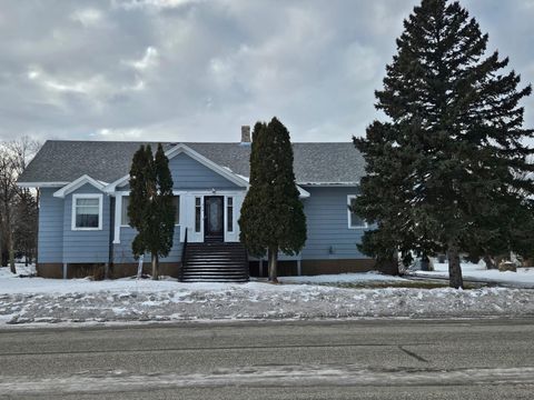 Apartment For Sale - 416 Main Avenue<br/> Hankinson, ND 58041