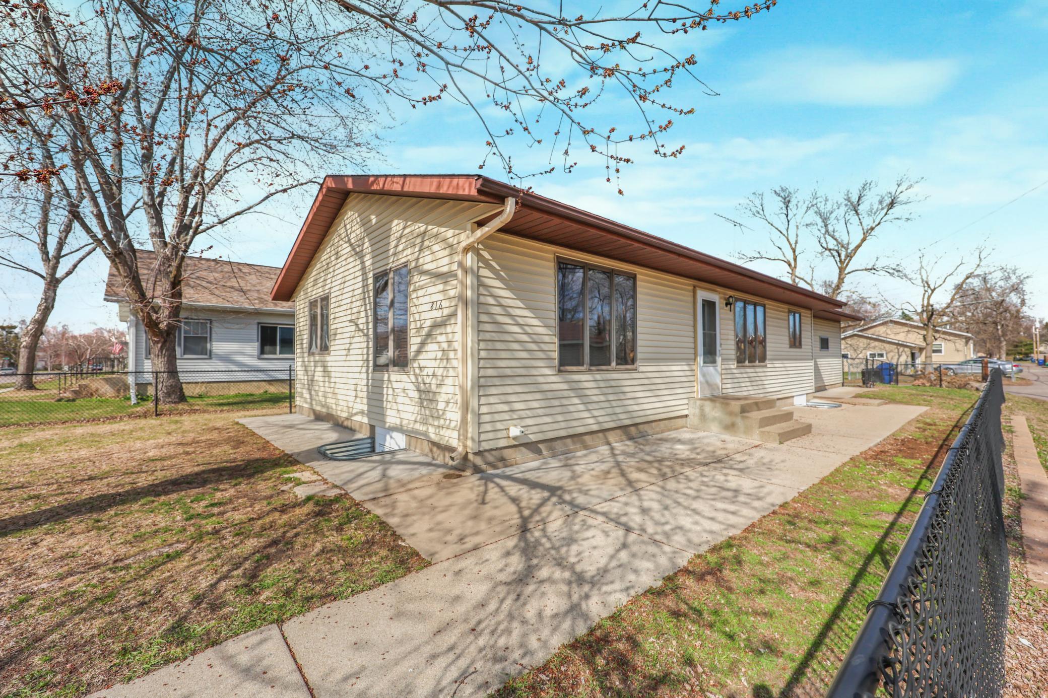 816 32nd Avenue, Saint Cloud, Minnesota image 1
