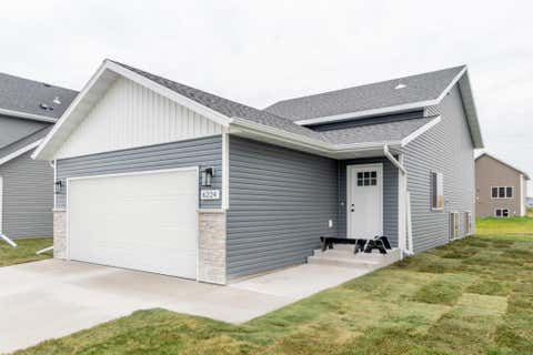 Homes For Sale - 6224 86th Avenue<br/> Horace, ND 58047