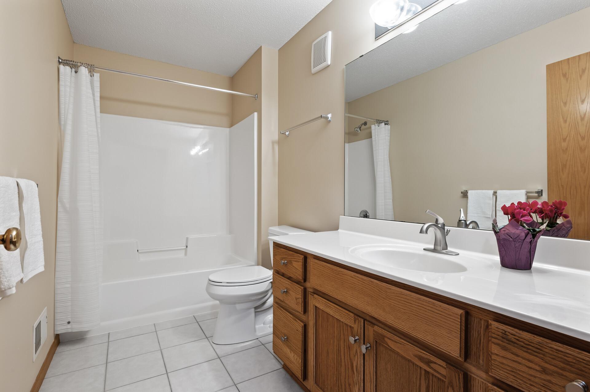 8859 Peep Oday Trl, Eden Prairie, Minnesota image 28