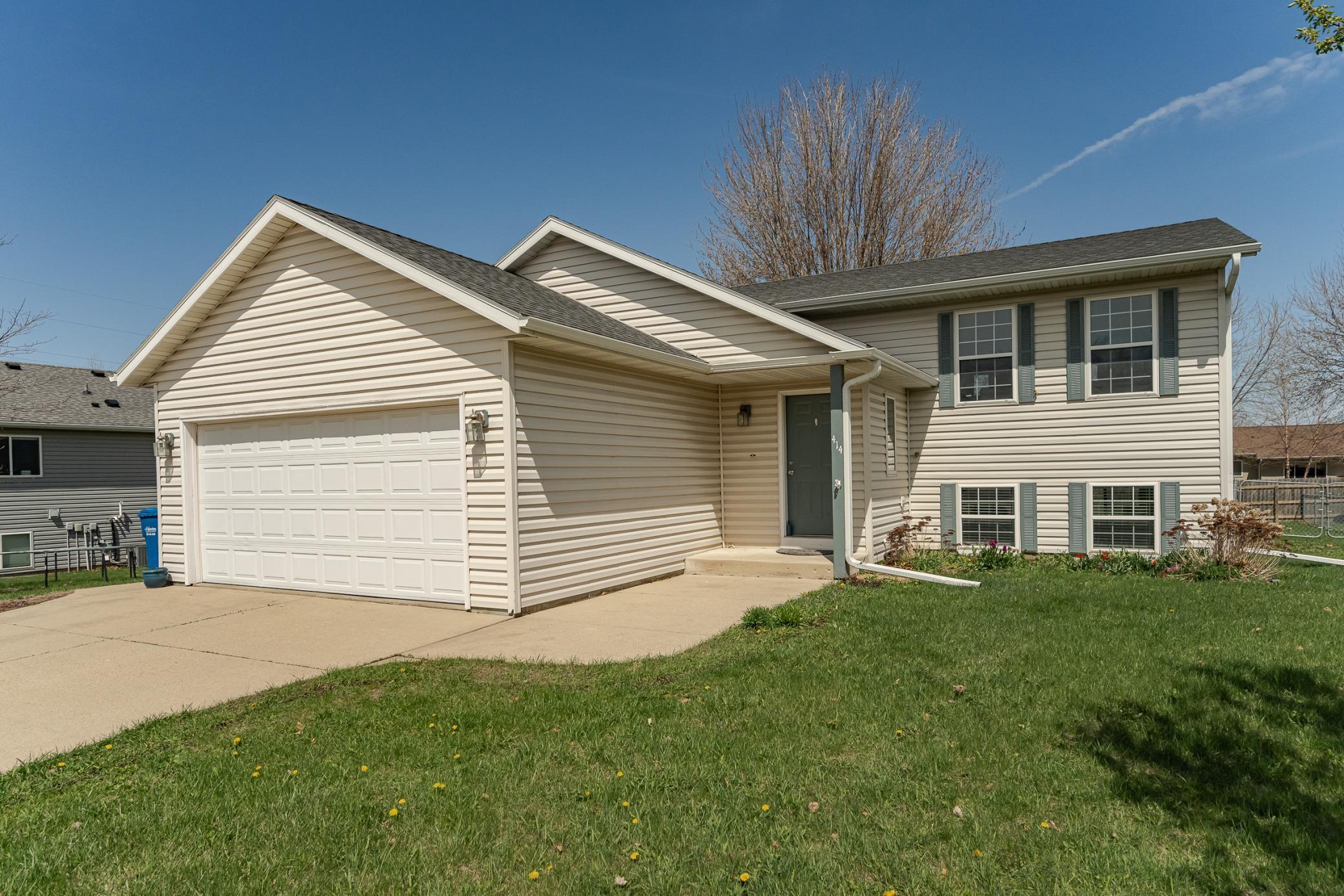 414 8th Street, Dodge Center, Minnesota image 1