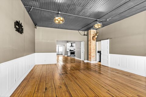 Multifamily For Sale - 722 E 3rd Street<br/> Saint Louis County, Duluth, MN 55805