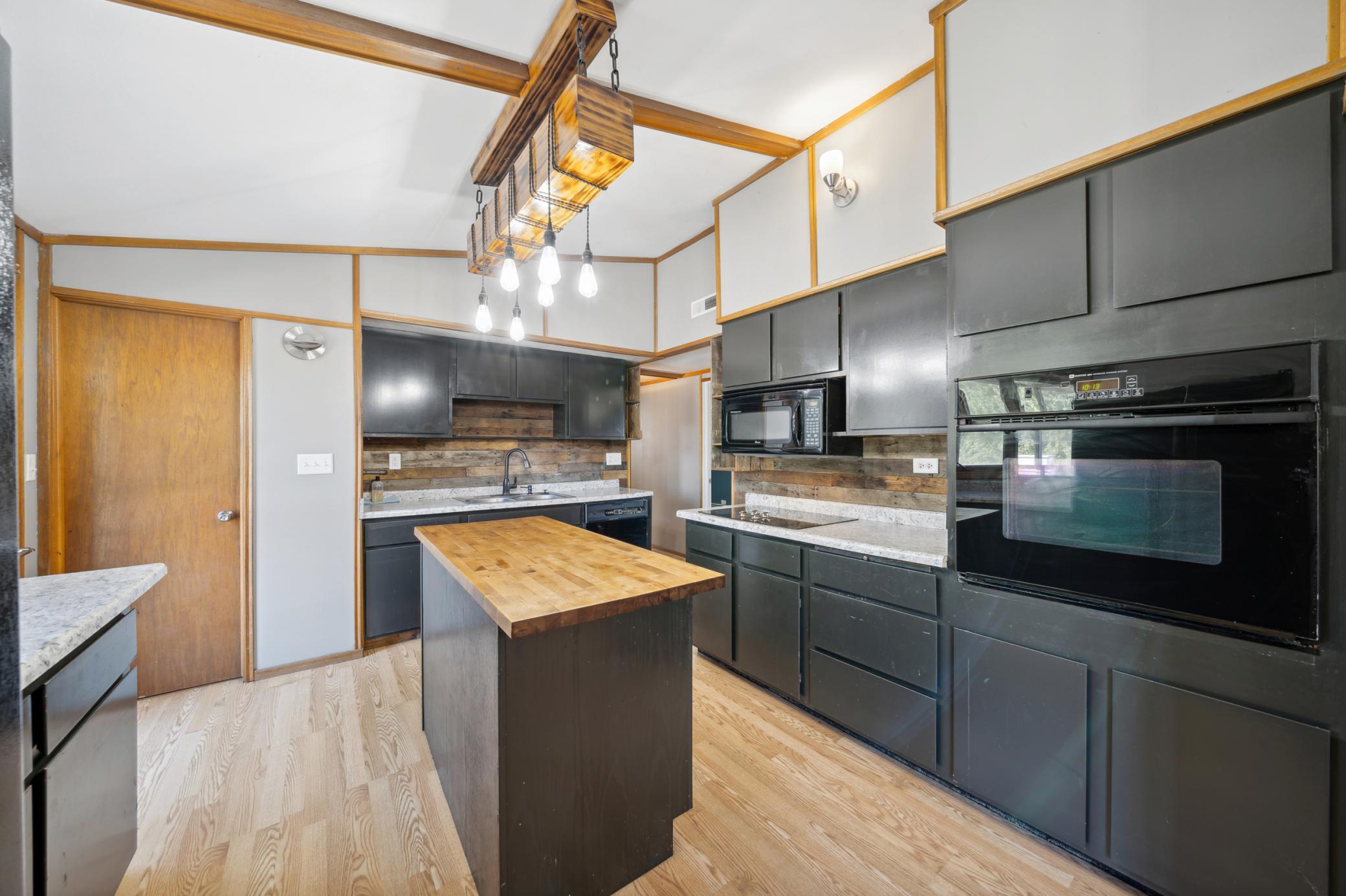 638 W Dale Street, Ellsworth, Wisconsin image 1