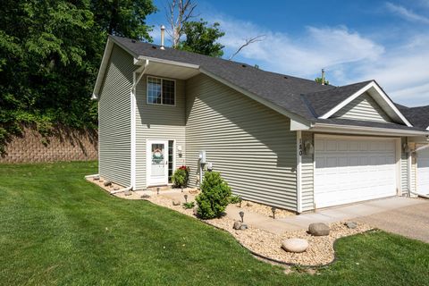 Townhouse For Sale - 180 Oakmont Lane<br/> Goodhue County, Red Wing, MN 55066