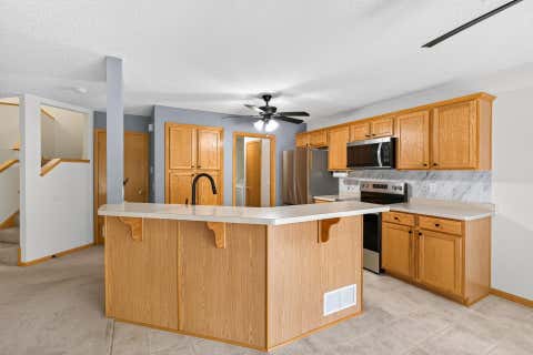 Townhouse For Sale - 441 Pleasant Lane<br/> Carver County, Chaska, MN 55318