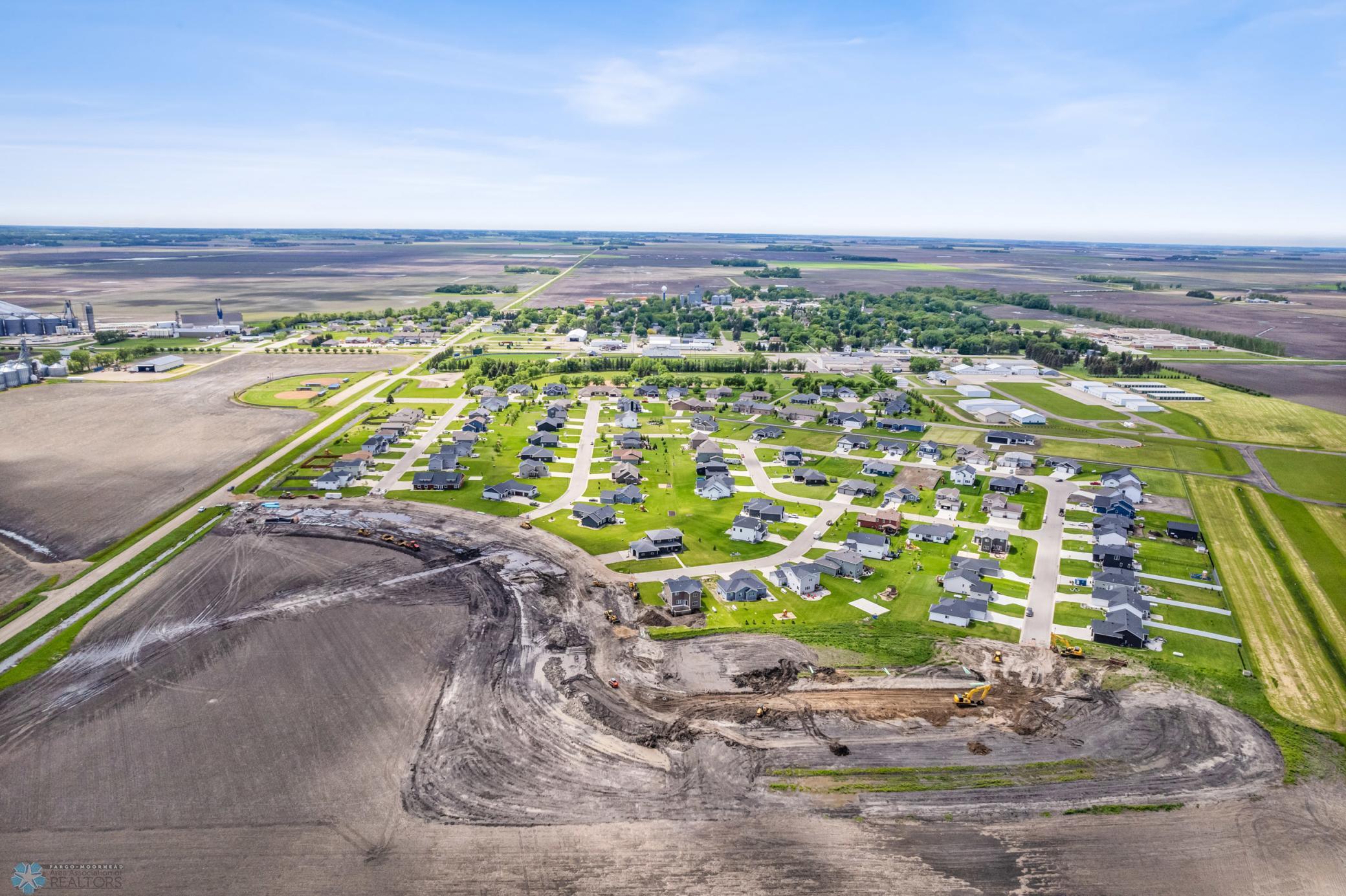 521 Prairie Parkway, Kindred, North Dakota image 5