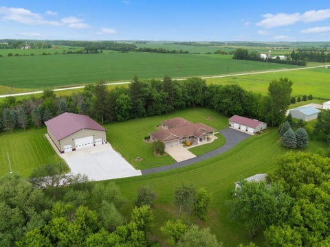 Homes For Sale - 70082 270th Avenue<br/> Kasson, MN 55944