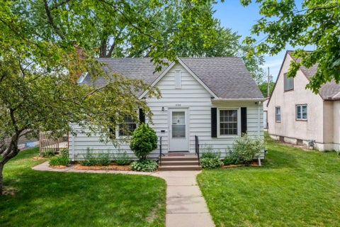 Homes For Sale - 5750 Pleasant Avenue<br/> Hennepin County, Minneapolis, MN 55419
