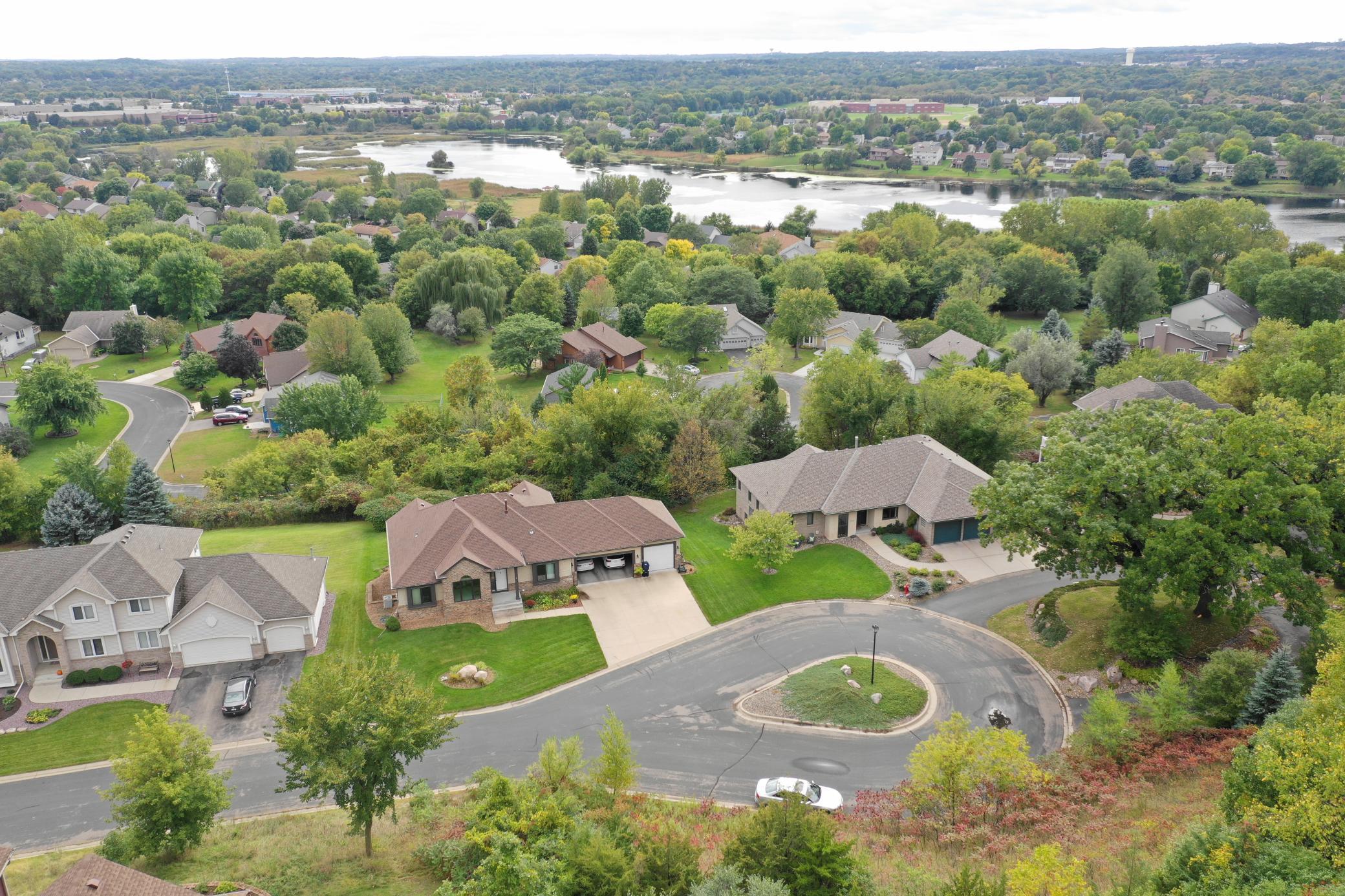 13623 Sunset Hill Drive, Burnsville, Minnesota image 3
