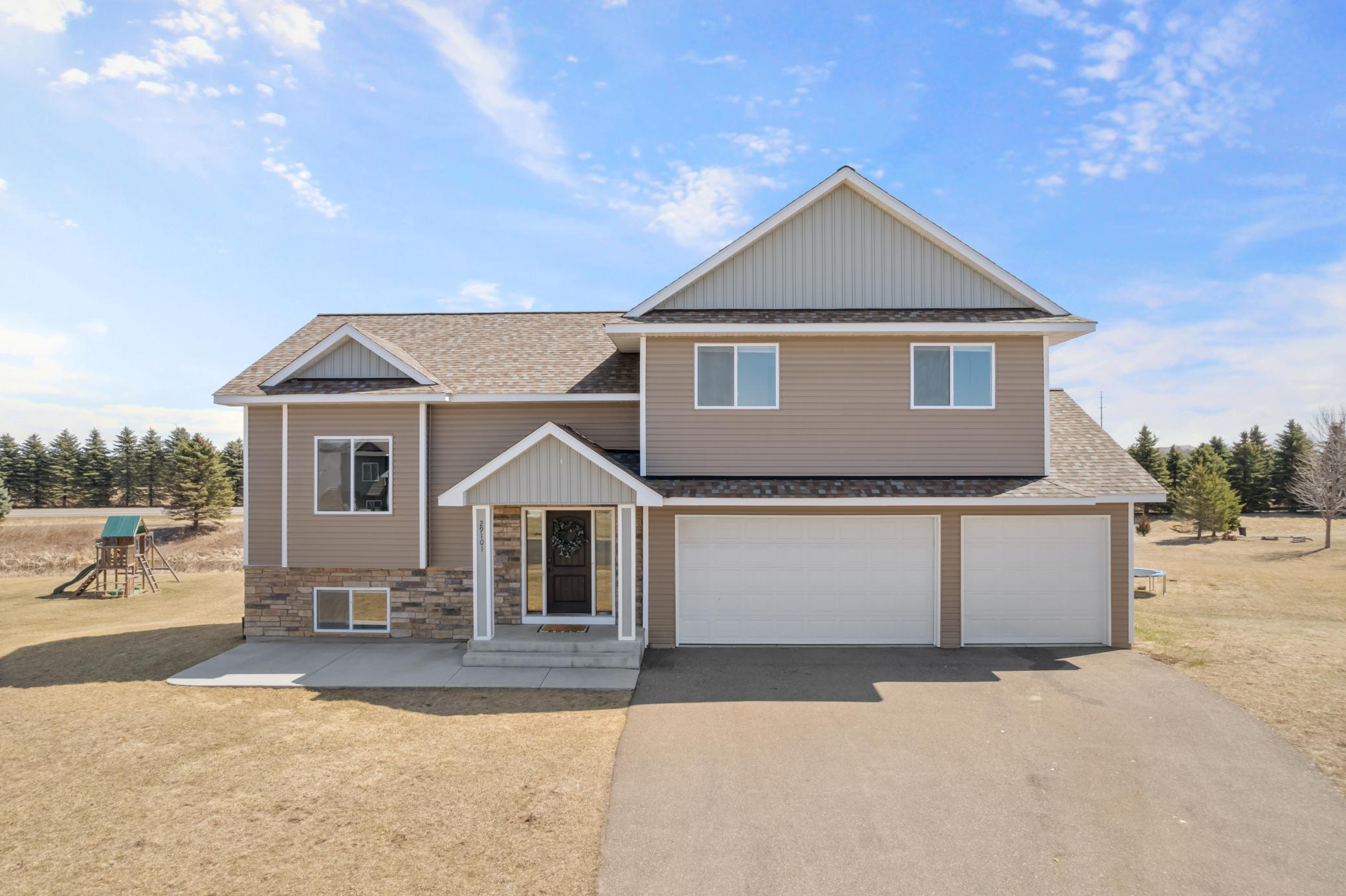 29101 Wildwood Road, Chisago City, Minnesota image 1