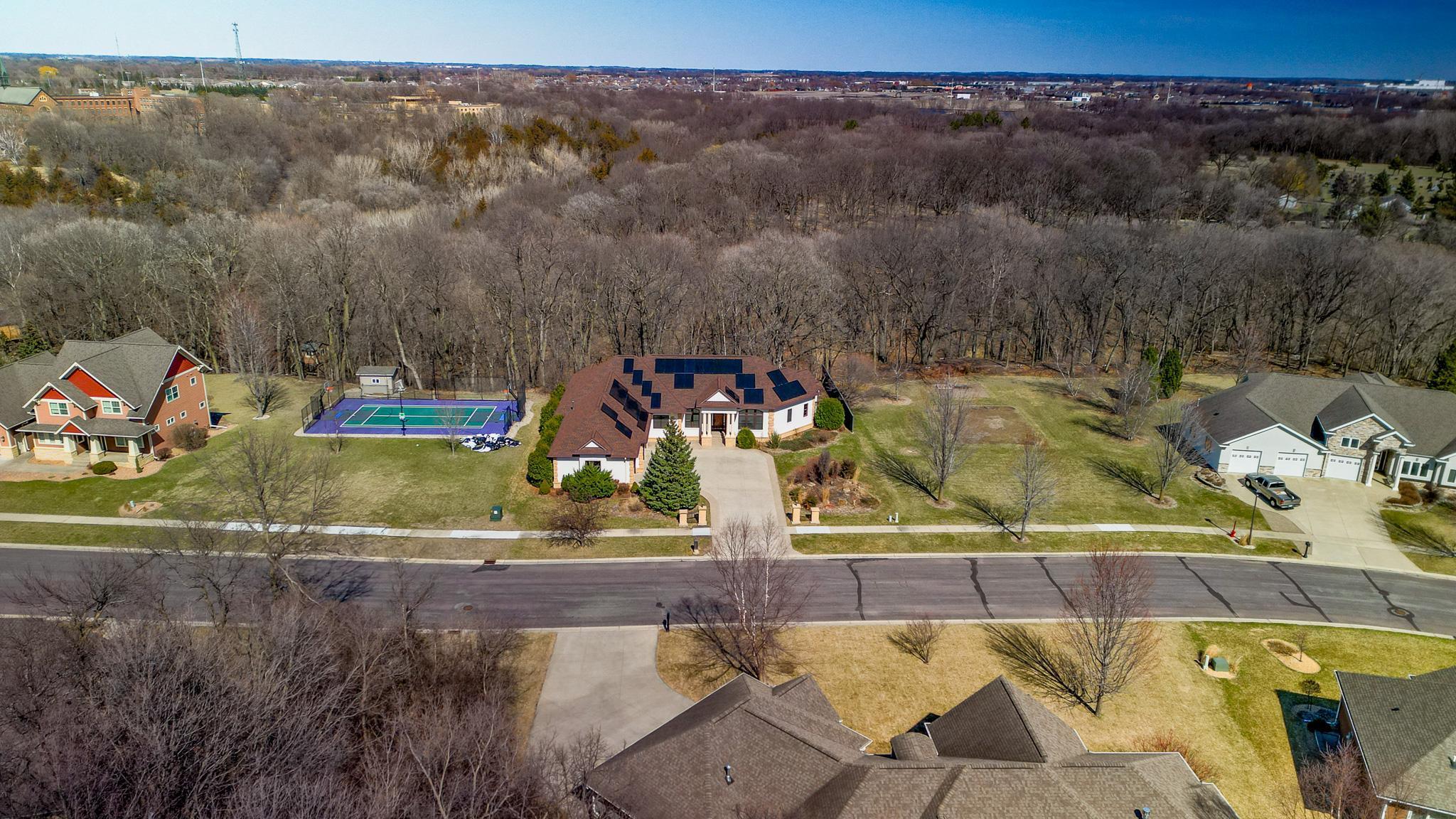 221 Woodhill Court, Mankato, Minnesota image 46