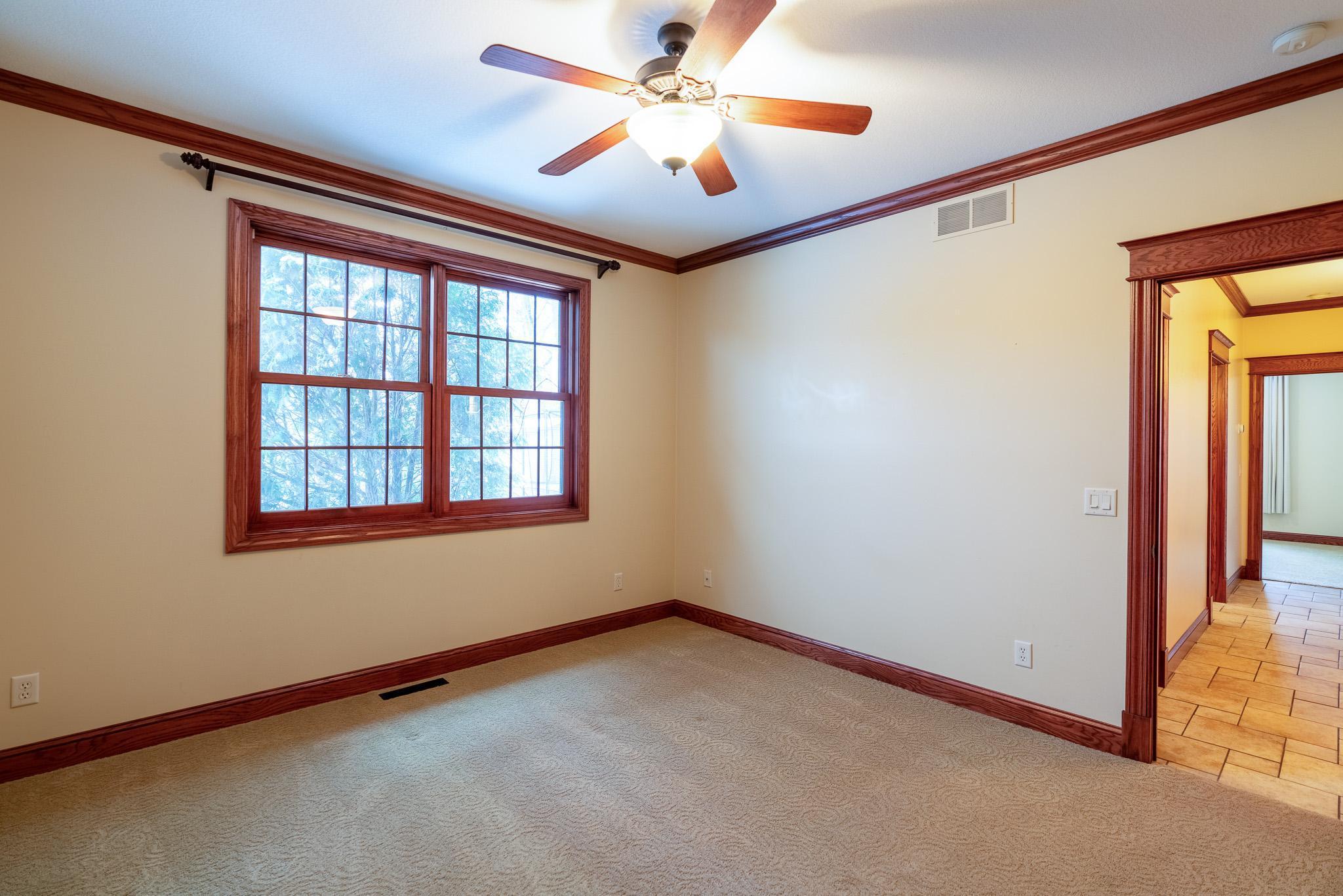 221 Woodhill Court, Mankato, Minnesota image 26