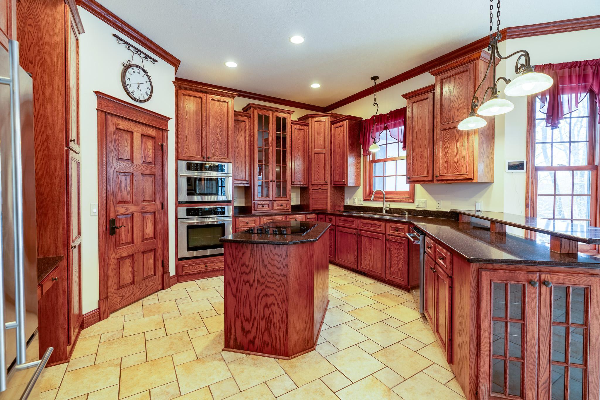 221 Woodhill Court, Mankato, Minnesota image 14