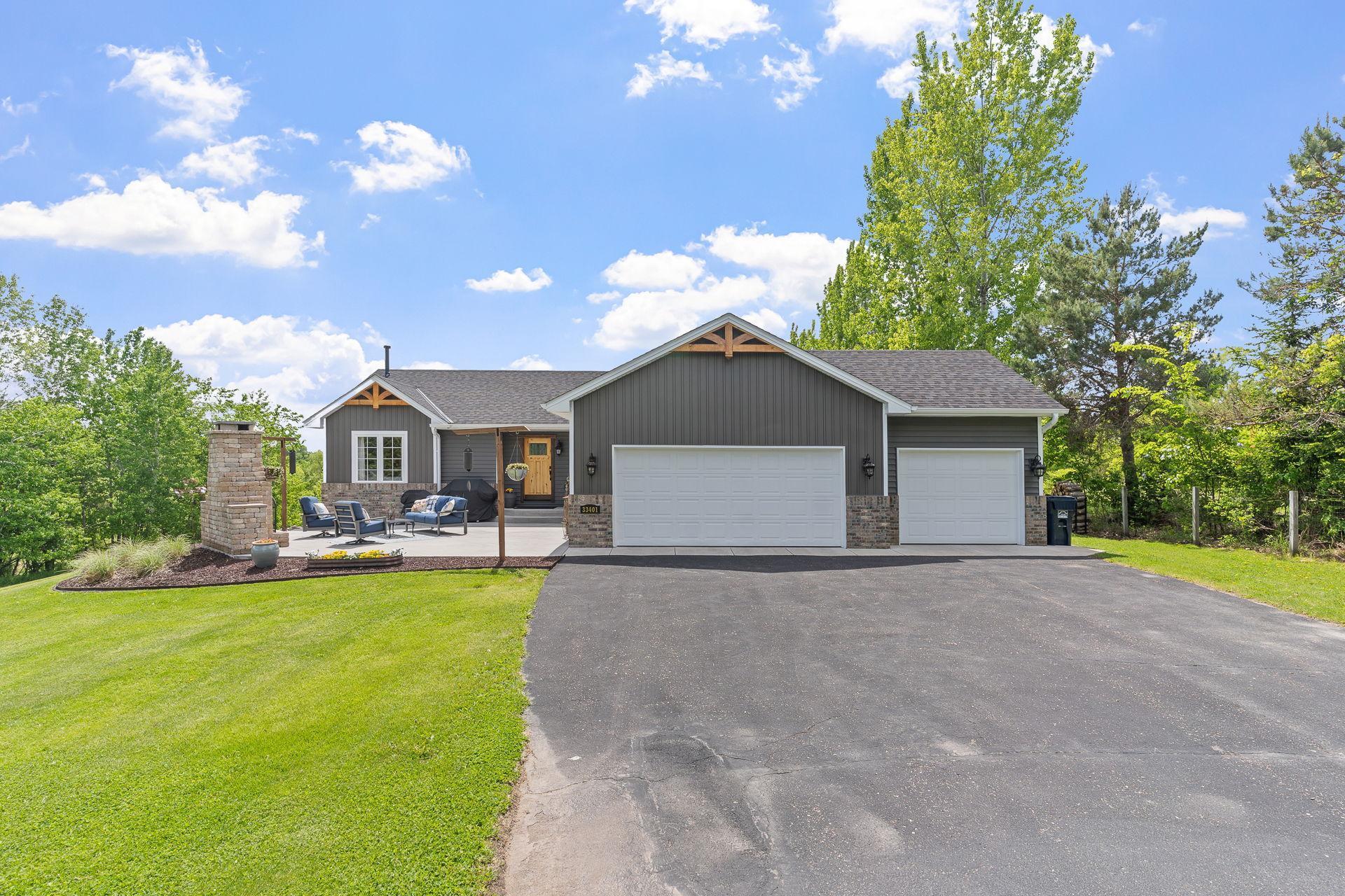 33401 N Lakes Trail, Lindstrom, Minnesota image 1