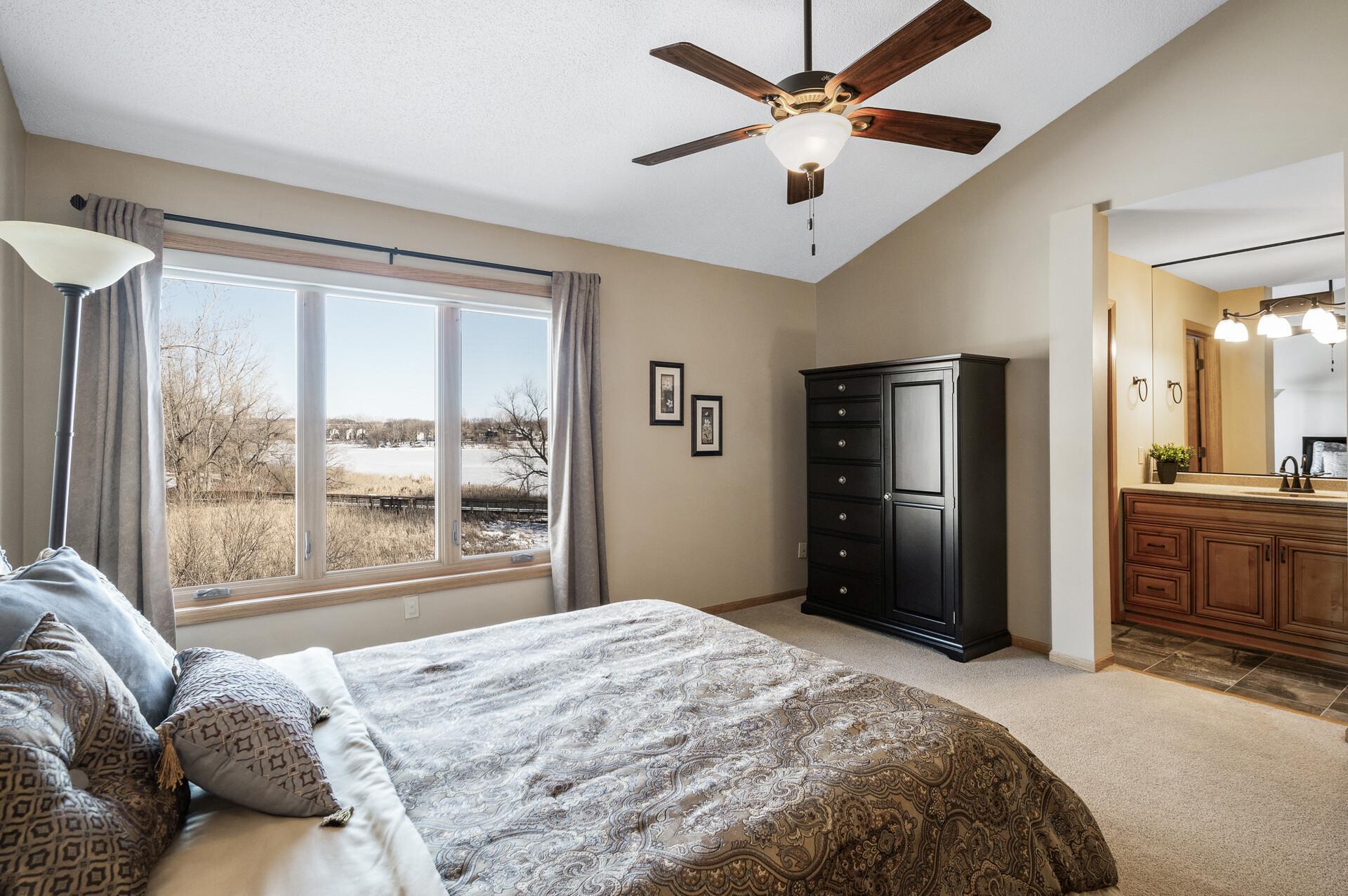 14599 Summit Shores Drive, Burnsville, Minnesota image 20