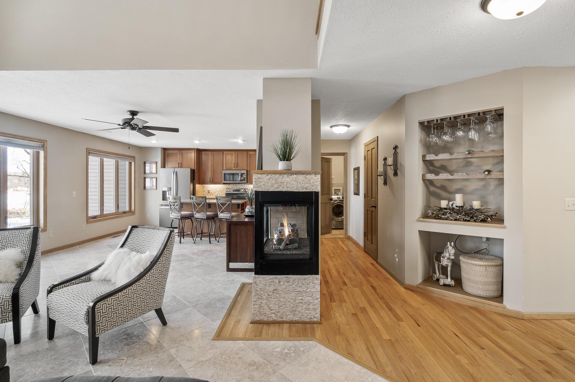 14599 Summit Shores Drive, Burnsville, Minnesota image 15