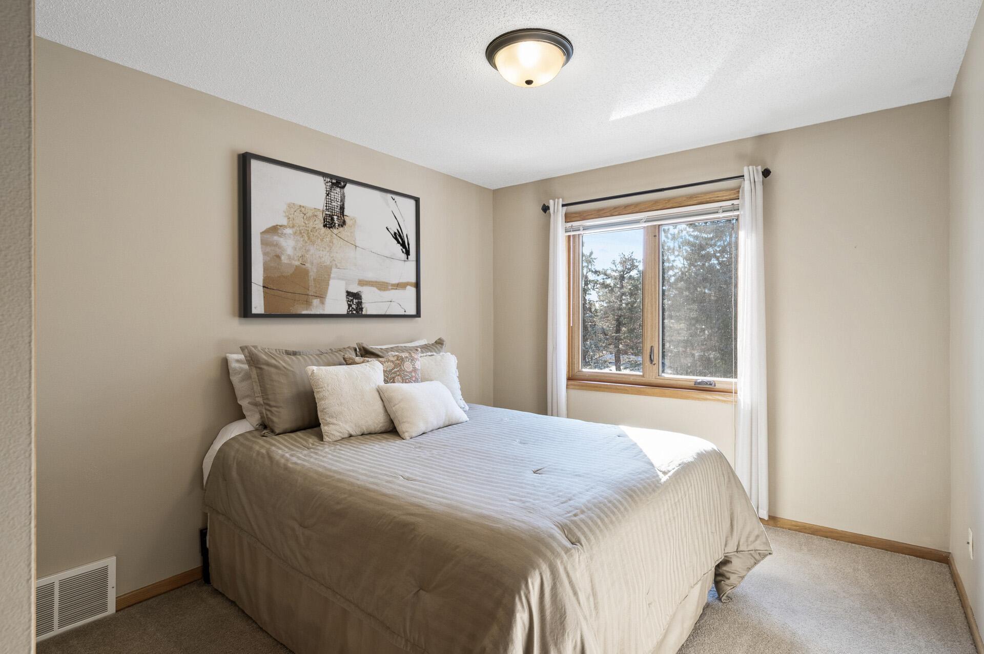 14599 Summit Shores Drive, Burnsville, Minnesota image 23