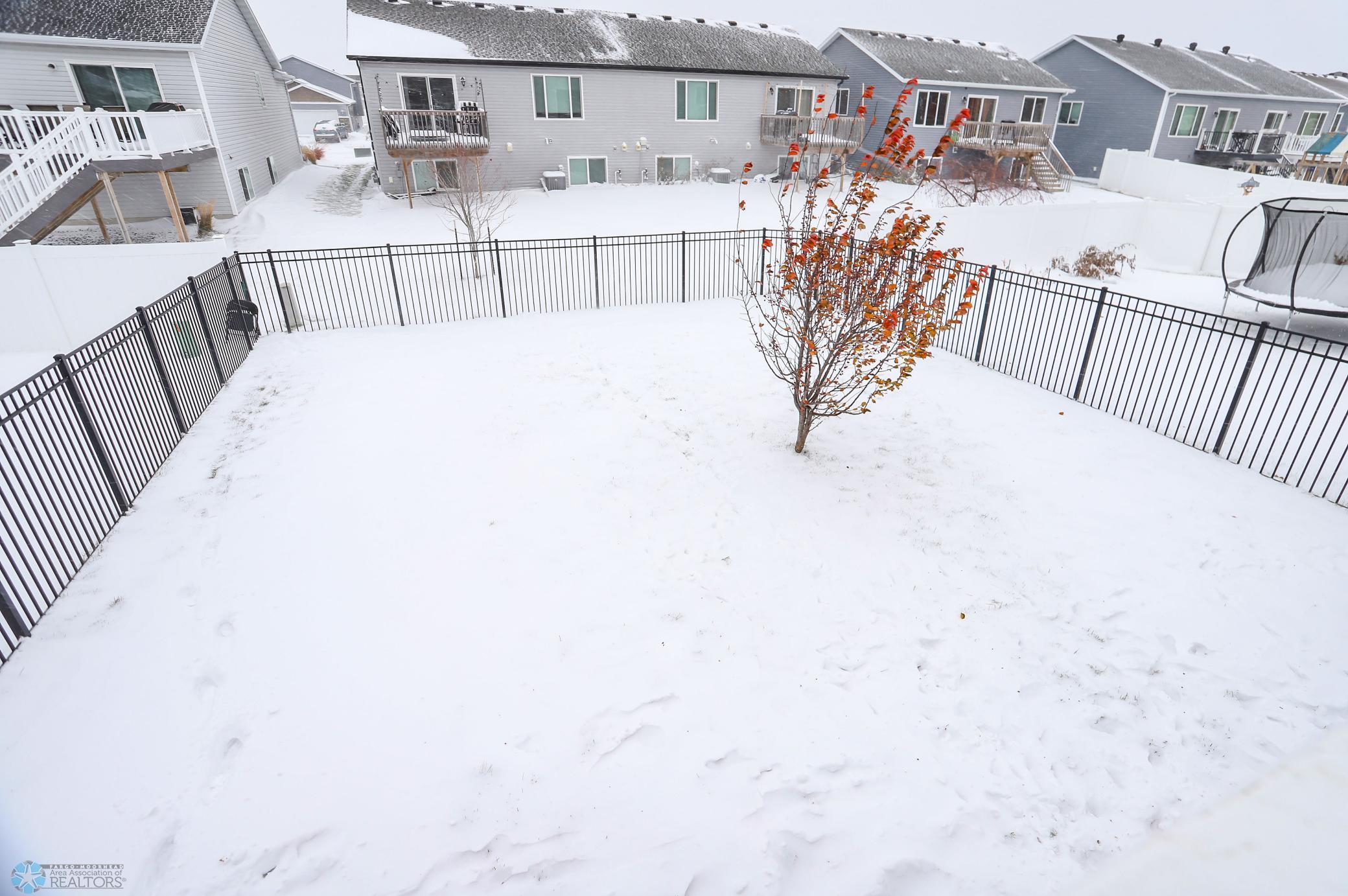 Fargo, North Dakota 58104, United States, 3 Bedrooms Bedrooms, ,3 BathroomsBathrooms,Residential,Pending,31109