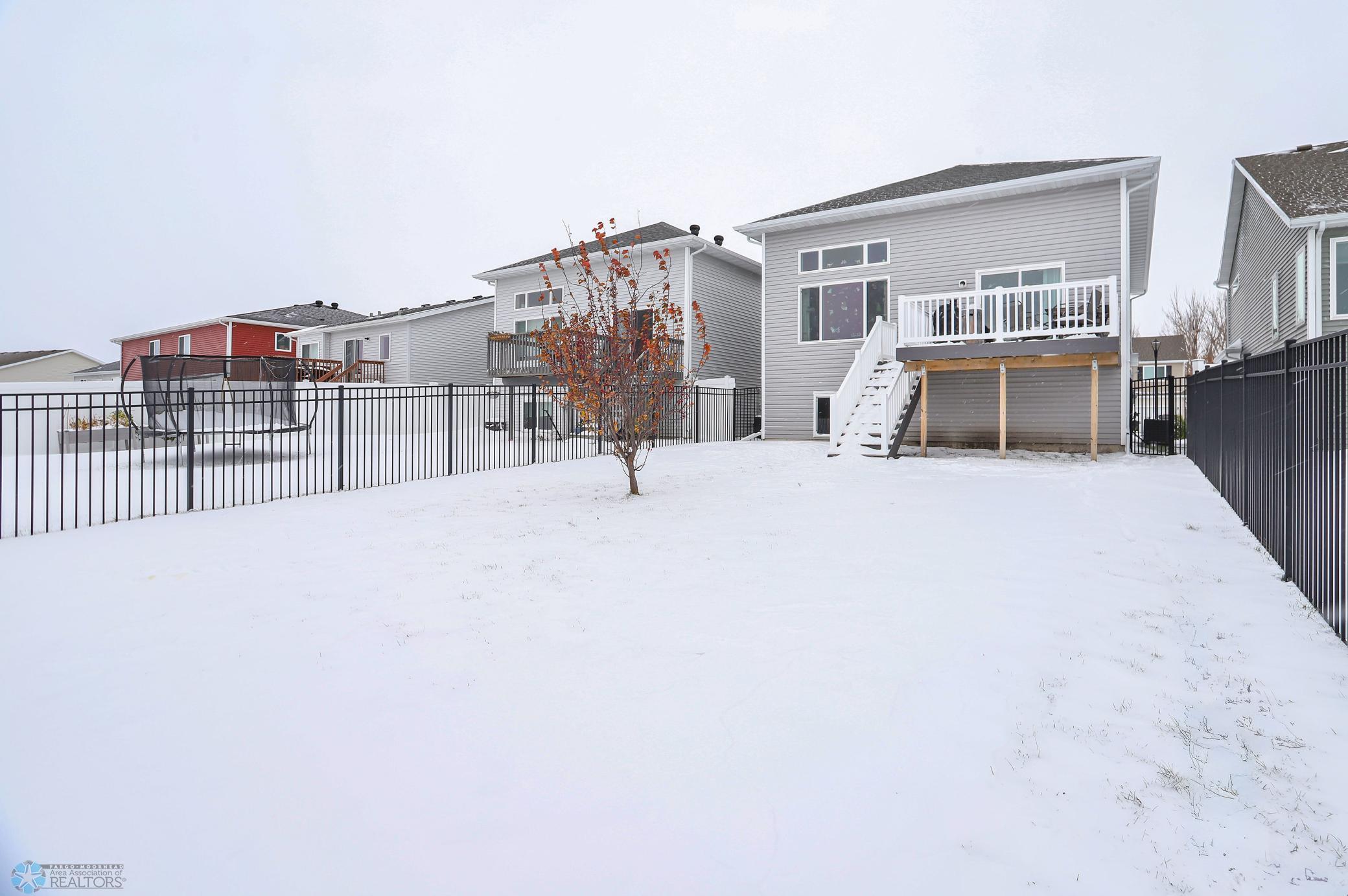 Fargo, North Dakota 58104, United States, 3 Bedrooms Bedrooms, ,3 BathroomsBathrooms,Residential,Pending,31109