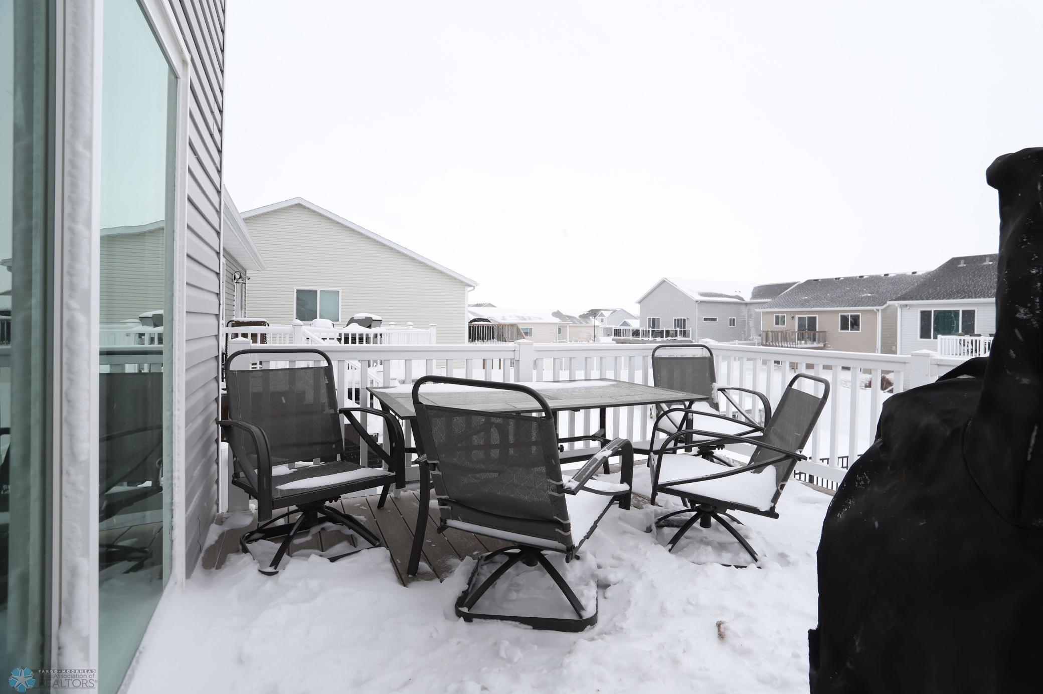 Fargo, North Dakota 58104, United States, 3 Bedrooms Bedrooms, ,3 BathroomsBathrooms,Residential,Pending,31109