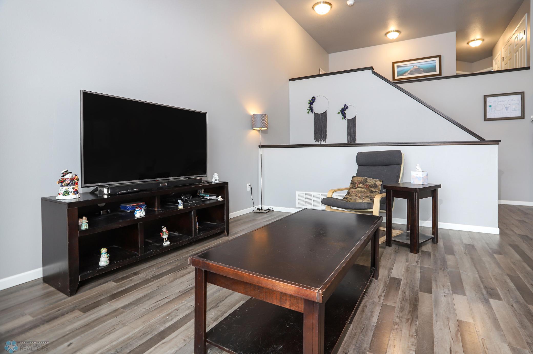 Fargo, North Dakota 58104, United States, 3 Bedrooms Bedrooms, ,3 BathroomsBathrooms,Residential,Pending,31109