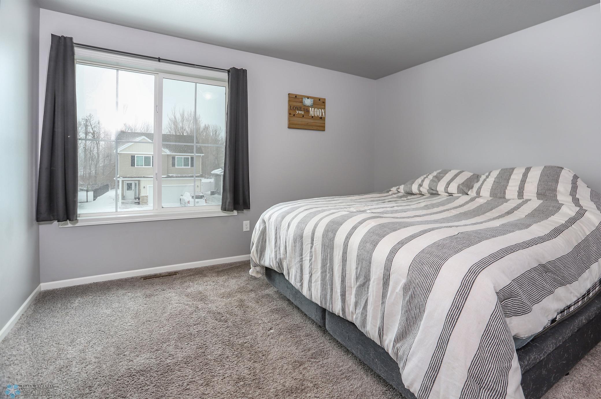 Fargo, North Dakota 58104, United States, 3 Bedrooms Bedrooms, ,3 BathroomsBathrooms,Residential,Pending,31109