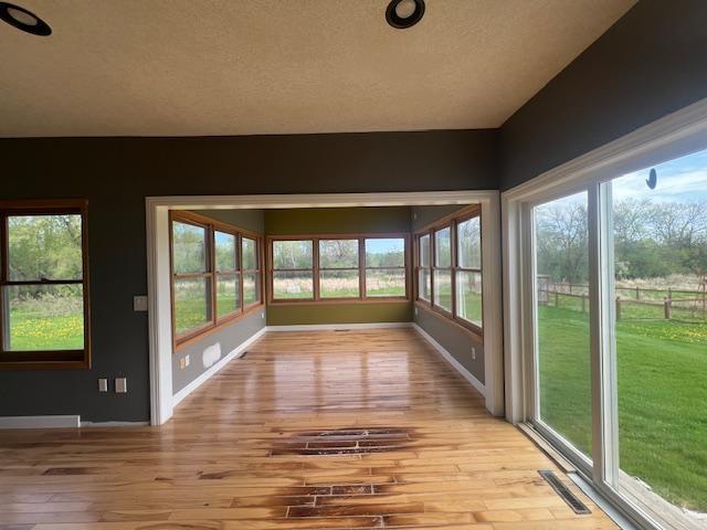 13774 Furuby Road, Center City, Minnesota image 25
