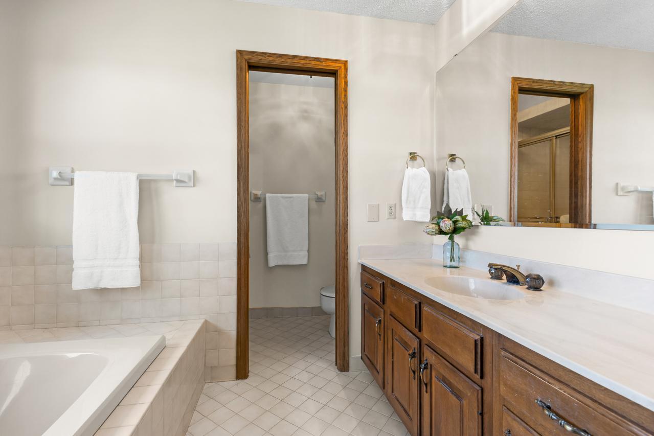 11292 Mount Curve Road, Eden Prairie, Minnesota image 36