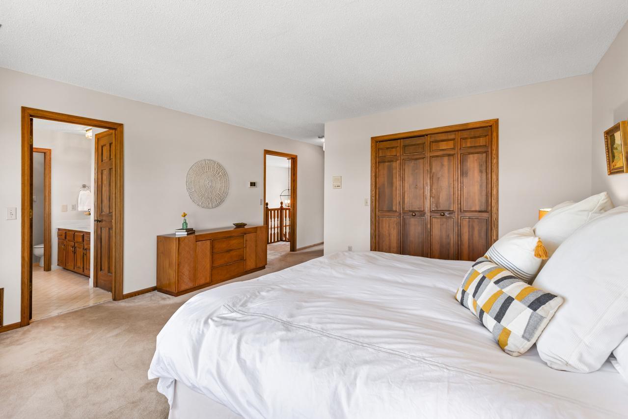 11292 Mount Curve Road, Eden Prairie, Minnesota image 35