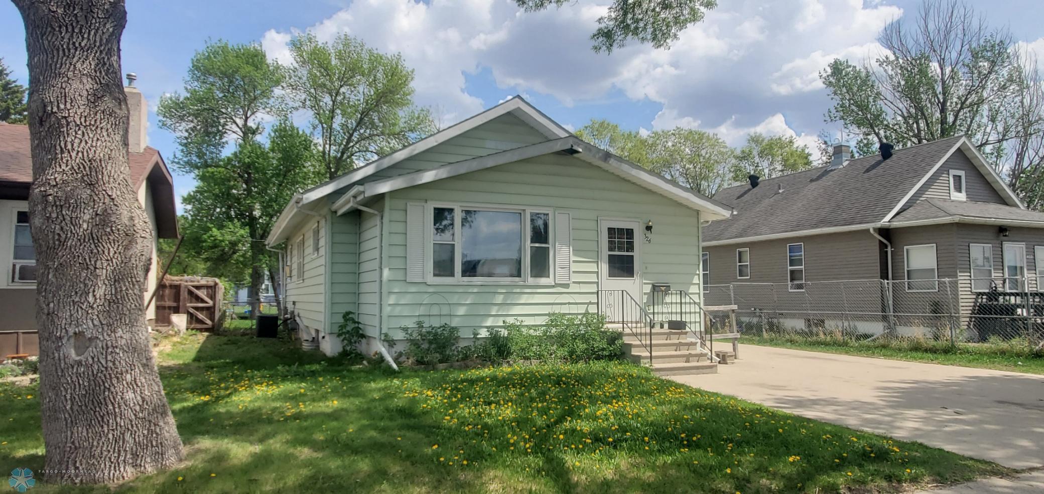 326 24th Street, Fargo, North Dakota image 3