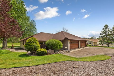 Homes For Sale - 1235 Cherry Street<br/> Steele County, Owatonna, MN 55060