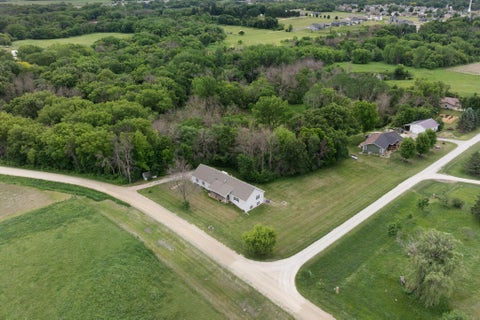 Homes For Sale - 18486 625th Street<br/> Dodge Center, MN 55927