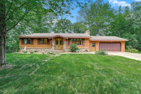 Homes For Sale - 21430 W Birchwood Circle<br/> Cedar, MN 55011