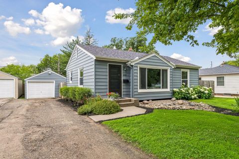 Homes For Sale - 2212 Kentucky Avenue<br/> Minneapolis, MN 55426