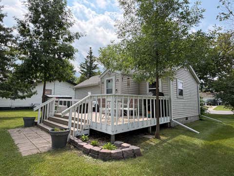 Homes For Sale - 200 5th Street<br/> Roseau, MN 56751