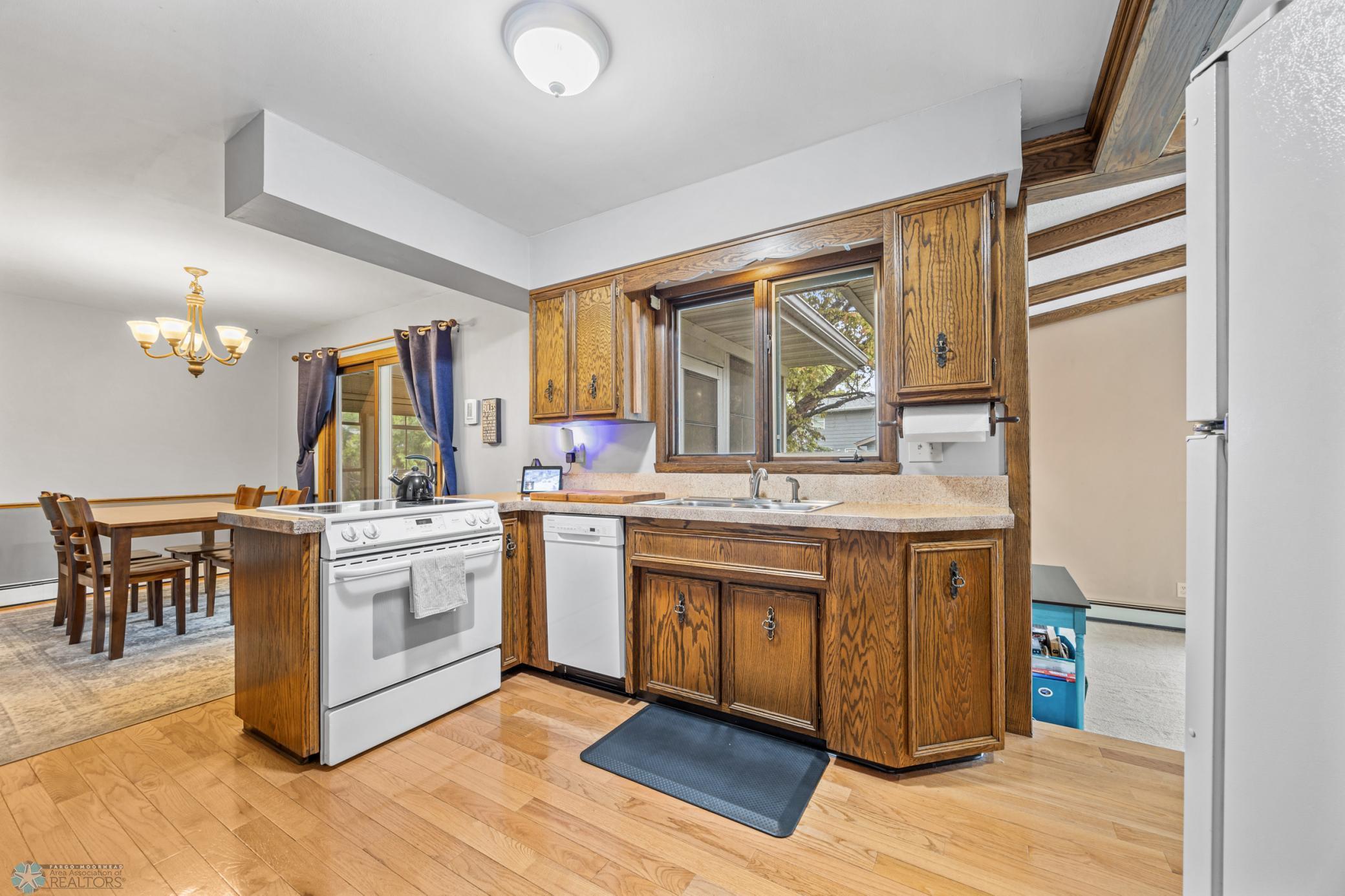 3105 Edgewood Drive, Fargo, North Dakota image 14