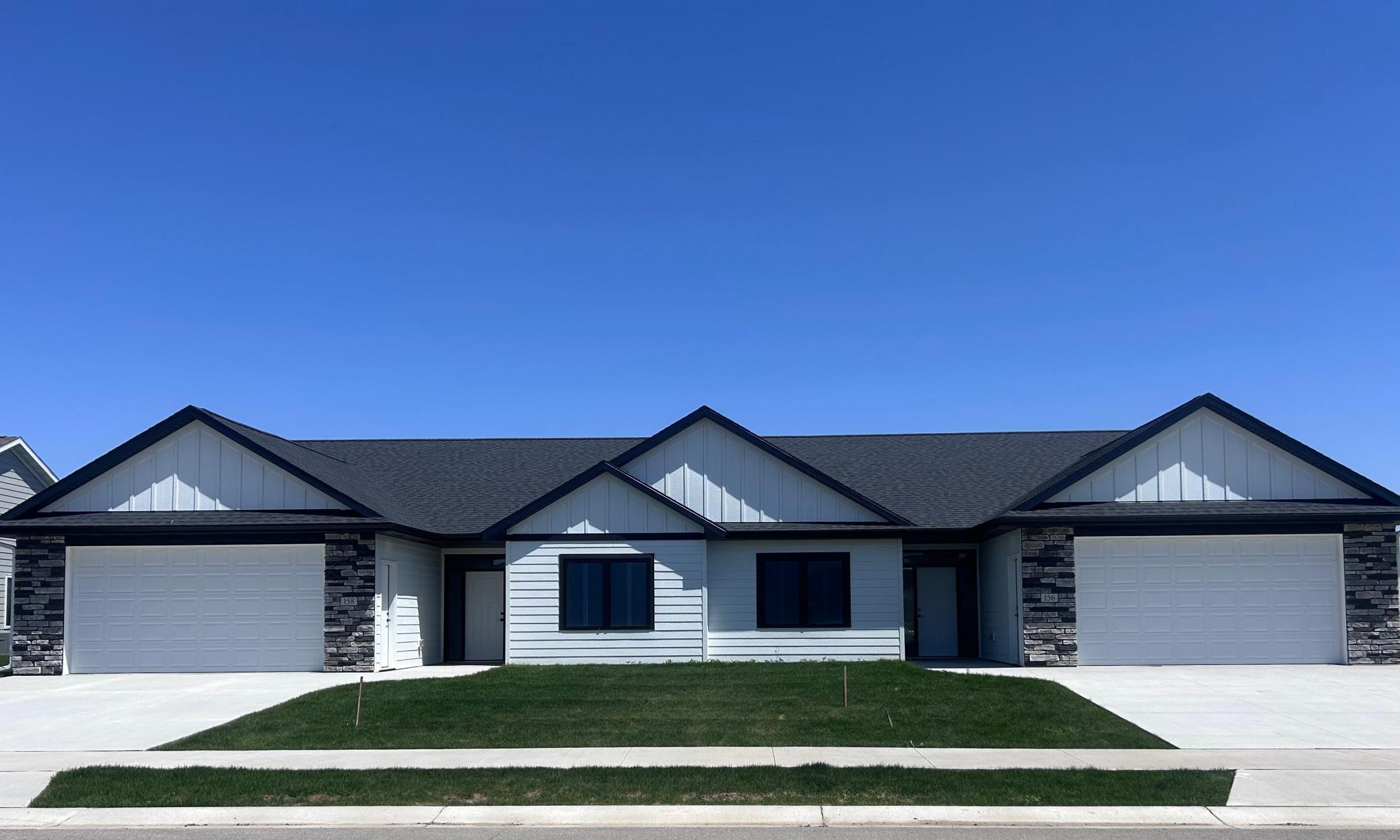 156 Sandstone Drive, Eyota, Minnesota image 1