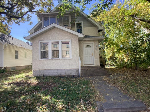 Homes For Sale - 2319 W Broadway Avenue<br/> Minneapolis, MN 55411