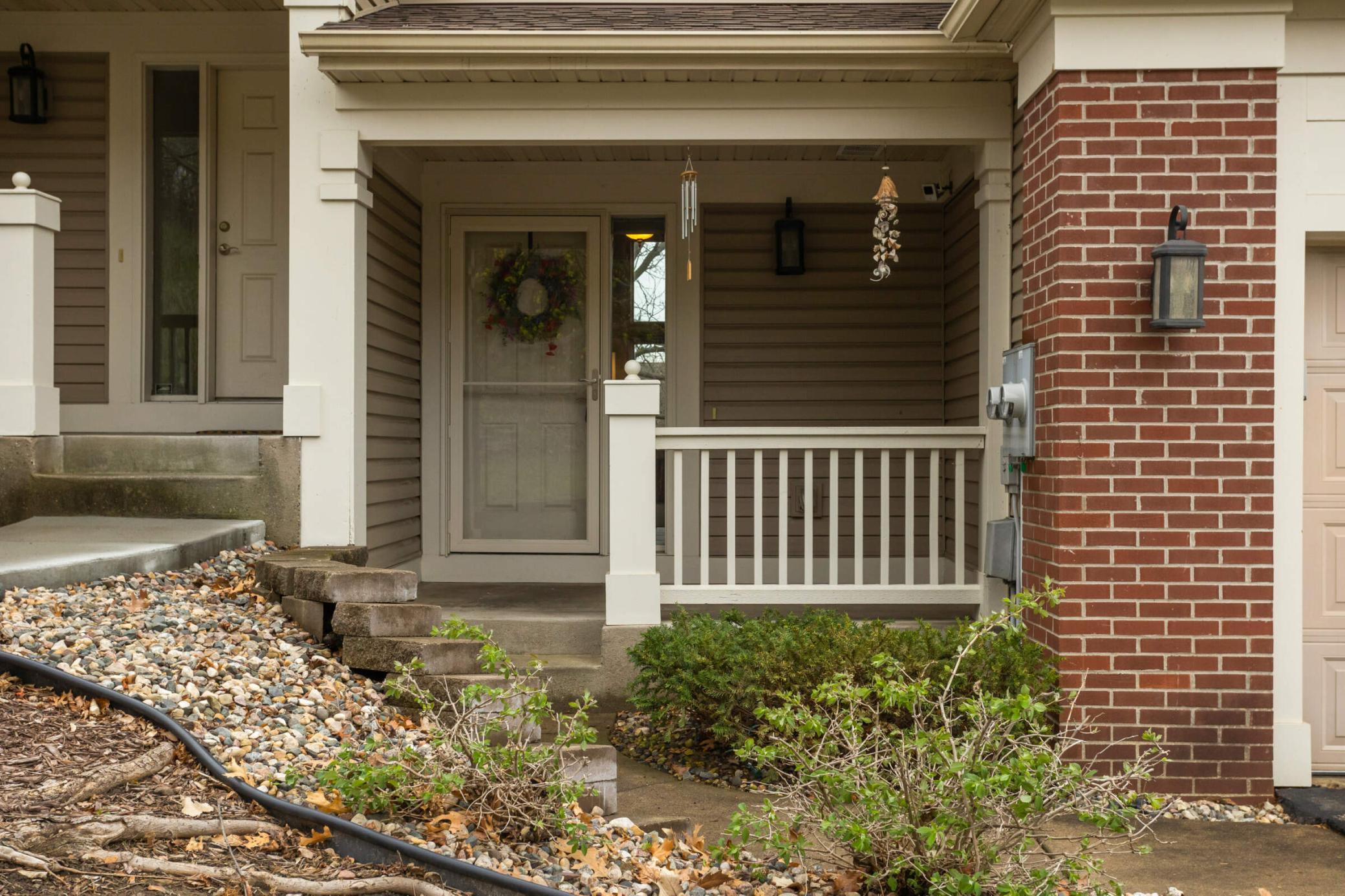 1557 Summit Shores Vista, Burnsville, Minnesota image 3