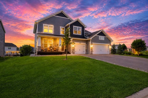Homes For Sale - 18203 Hideaway Trail<br/> Dakota County, Lakeville, MN 55044